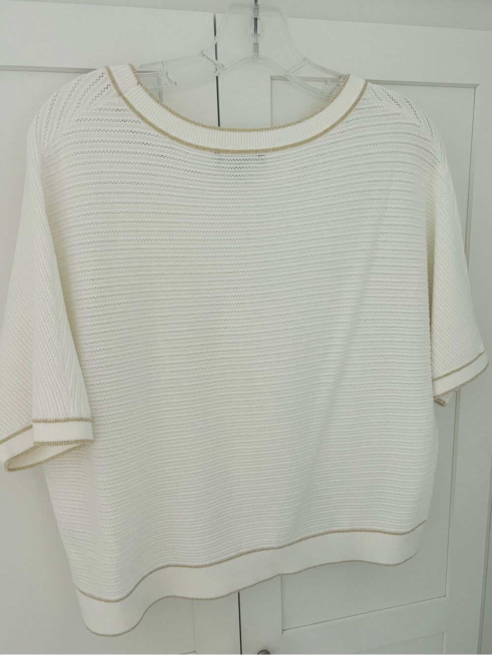 Adrianna Papell Dolman Sleeve Short Sleeve Knit Top with Gold Trim Women’s Med - Picture 2 of 12